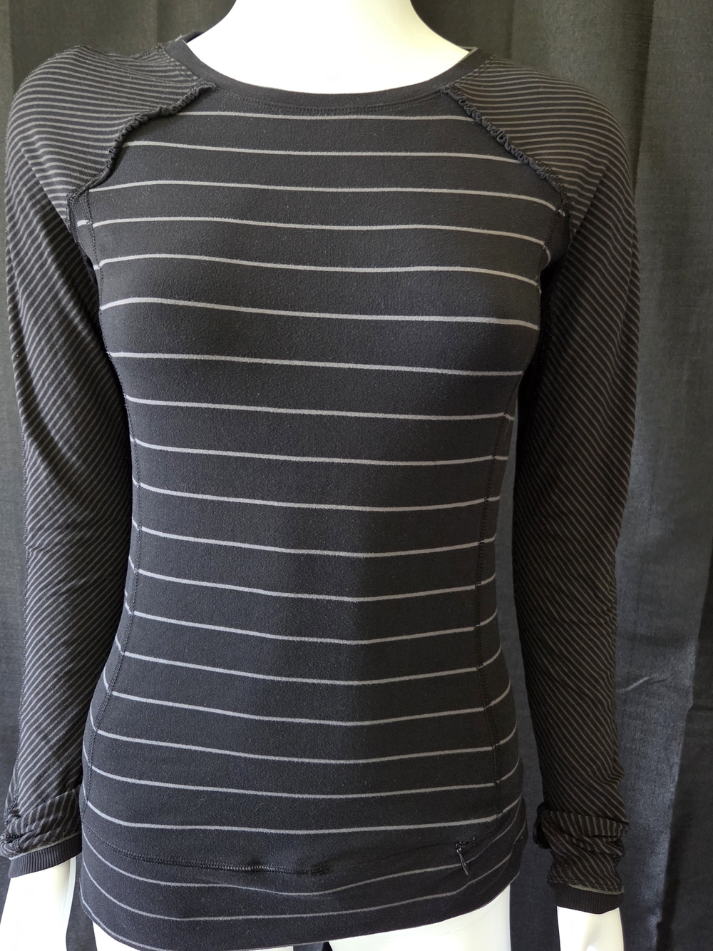 lululemon Lace Accented Striped Athletic Running Gym Long Sleeve Top